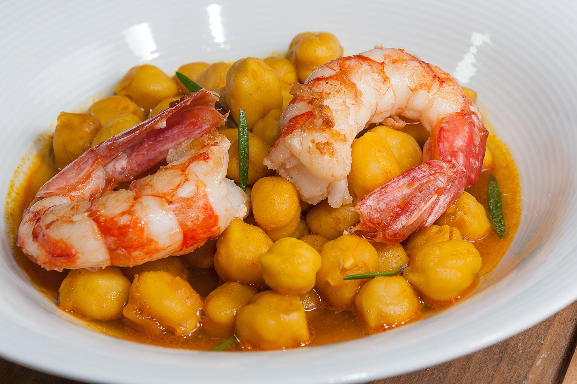 🦐 Garbanzos con langostinos: sabor de siempre, con un toque especial
